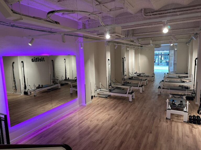 Sala de tratamiento reformada en Heltia Vía Augusta